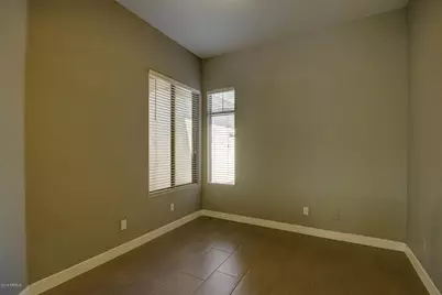 4027 E Marshall Avenue, Gilbert, AZ 85297 - Photo 11