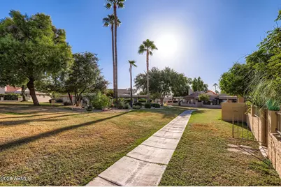 10437 E Cochise Avenue, Scottsdale, AZ 85258 - Photo 35