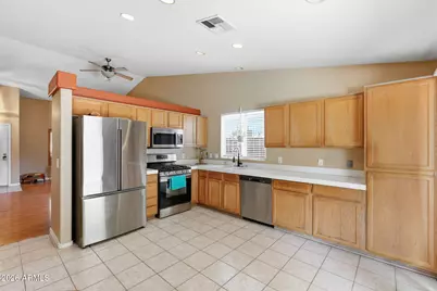 981 W Hudson Way, Gilbert, AZ 85233 - Photo 15
