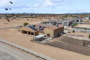 24039 W Cavedale Dr, Wittmann, AZ 85361 - Photo 3