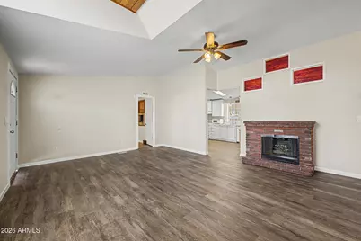 828 E Quentin Lane, San Tan Valley, AZ 85140 - Photo 9
