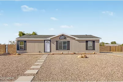828 E Quentin Lane, San Tan Valley, AZ 85140 - Photo 1