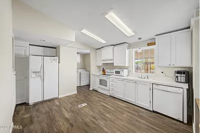 828 E Quentin Lane, San Tan Valley, AZ 85140 - Photo 11