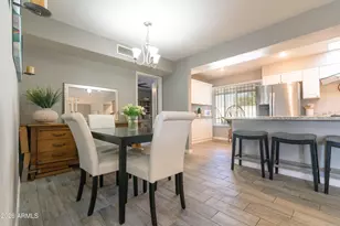 10727 W Santa Fe Dr, Sun City, AZ 85351 - Photo 9