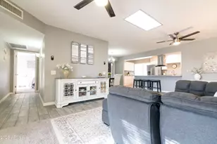 10727 W Santa Fe Dr, Sun City, AZ 85351 - Photo 7