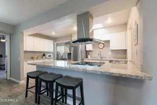 10727 W Santa Fe Dr, Sun City, AZ 85351 - Photo 11