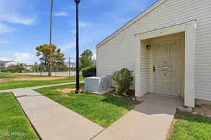 602 E Strahan Dr, Tempe, AZ 85283 - Photo 5