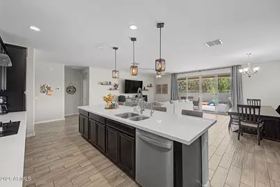 12113 W Country Club Trail, Sun City, AZ 85373 - Photo 11