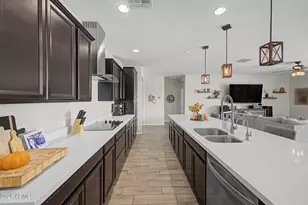 12113 W Country Club Trail, Sun City, AZ 85373 - Photo 13