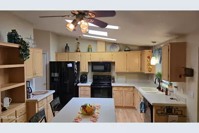 17200 W Bell Road #2319, Surprise, AZ 85374 - Photo 15