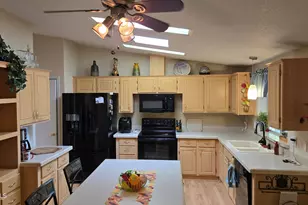 17200 W Bell Rd, Surprise, AZ 85374 - Photo 15