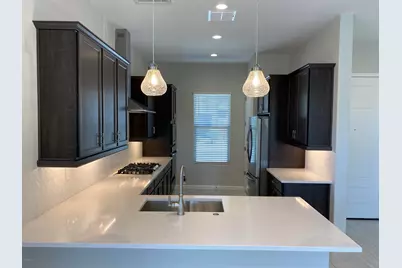 6511 E Villa Maria Drive, Phoenix, AZ 85054 - Photo 5
