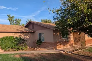 305 S Monterey St, Gilbert, AZ 85233 - Photo 3