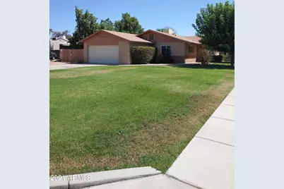 305 S Monterey Street, Gilbert, AZ 85233 - Photo 1