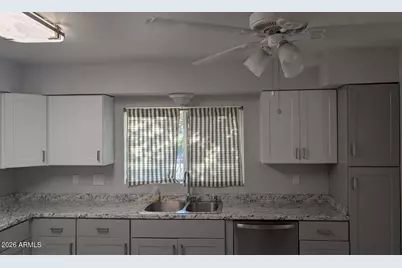 305 S Monterey Street, Gilbert, AZ 85233 - Photo 19