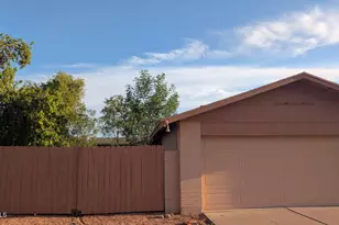 305 S Monterey St, Gilbert, AZ 85233 - Photo 5