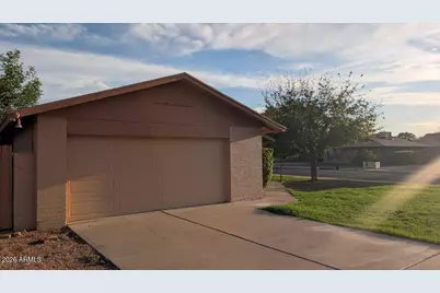 305 S Monterey Street, Gilbert, AZ 85233 - Photo 7
