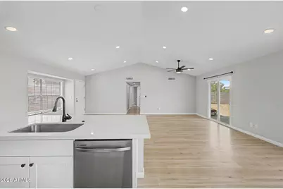 908 W Ross Avenue, Phoenix, AZ 85027 - Photo 15