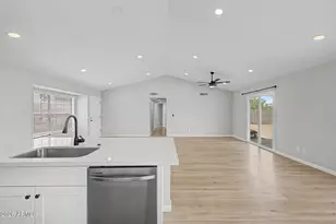 908 W Ross Ave, Phoenix, AZ 85027 - Photo 15