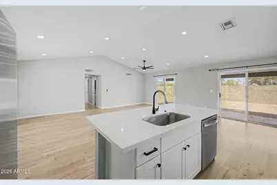 908 W Ross Avenue, Phoenix, AZ 85027 - Photo 13
