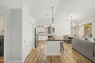 10289 E Karen Dr, Scottsdale, AZ 85255 - Photo 15