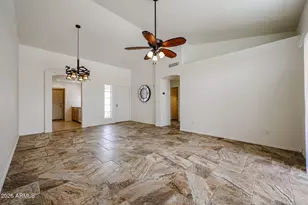 10389 W Burnett Rd, Peoria, AZ 85382 - Photo 7