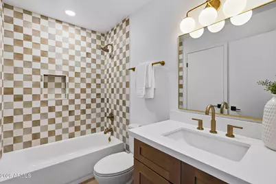 4841 E Kachina Trail #3, Phoenix, AZ 85044 - Photo 3
