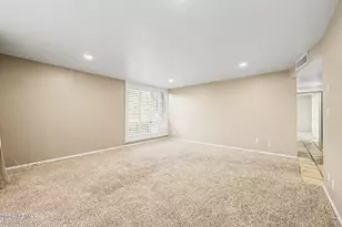 3270 E Camelback Rd, Phoenix, AZ 85018 - Photo 7