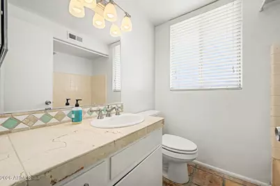 3270 E Camelback Road #114, Phoenix, AZ 85018 - Photo 17