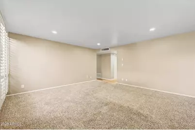 3270 E Camelback Road #114, Phoenix, AZ 85018 - Photo 11