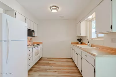 9623 N 111th Avenue, Sun City, AZ 85351 - Photo 13