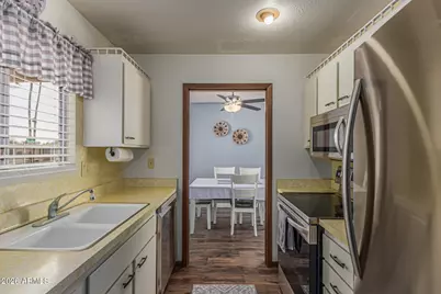 9806 W Lancaster Drive, Sun City, AZ 85351 - Photo 7