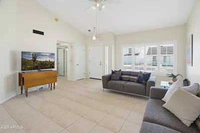 3302 E Wescott Drive, Phoenix, AZ 85050 - Photo 5