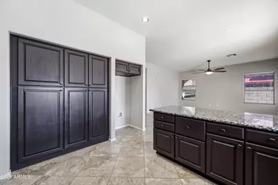 7751 W Maui Lane, Peoria, AZ 85381 - Photo 11