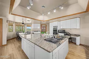 8011 E Redberry, Mesa, AZ 85207 - Photo 17