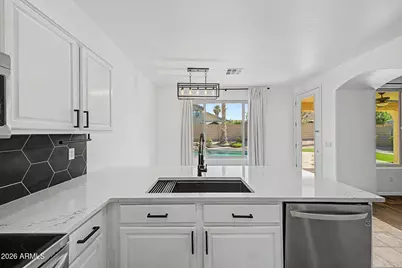 2465 W Quick Draw Way, San Tan Valley, AZ 85144 - Photo 15