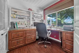 345 E Orange Dr, Phoenix, AZ 85012 - Photo 15