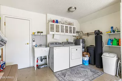 10016 W Hawthorn Drive, Sun City, AZ 85351 - Photo 17