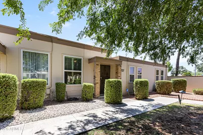 10016 W Hawthorn Drive, Sun City, AZ 85351 - Photo 1