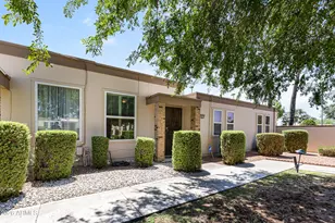 10016 W Hawthorn Dr, Sun City, AZ 85351 - Photo 1