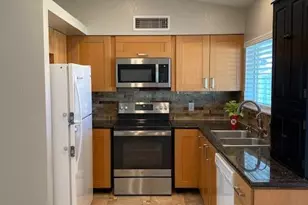 9342 W Mission Ln, Peoria, AZ 85345 - Photo 3