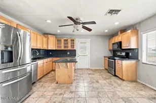 621 S 4th St, Avondale, AZ 85323 - Photo 7
