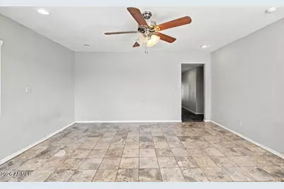 621 S 4th Street, Avondale, AZ 85323 - Photo 5