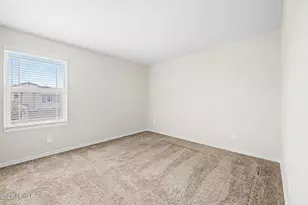 2436 E Saint Catherine Ave, Phoenix, AZ 85042 - Photo 31