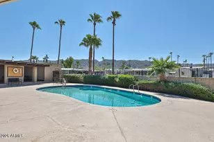 303 E South Mountain Ave, Phoenix, AZ 85042 - Photo 25