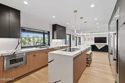 910 E Kaler Drive, Phoenix, AZ 85020 - Photo 13