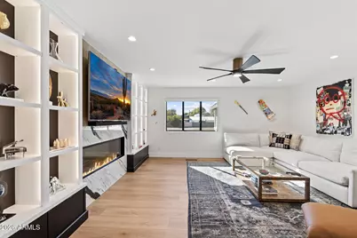 910 E Kaler Drive, Phoenix, AZ 85020 - Photo 11