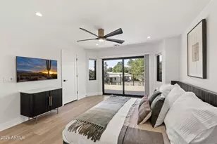 910 E Kaler Dr, Phoenix, AZ 85020 - Photo 43