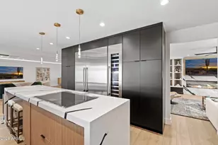 910 E Kaler Dr, Phoenix, AZ 85020 - Photo 15