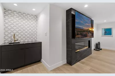 910 E Kaler Drive, Phoenix, AZ 85020 - Photo 35